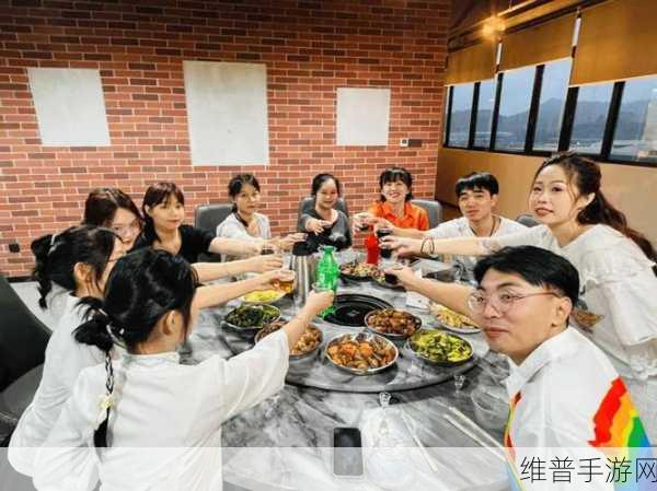部长去下属家吃饭：1. 部长下乡走访，亲民晚宴彰显温情
