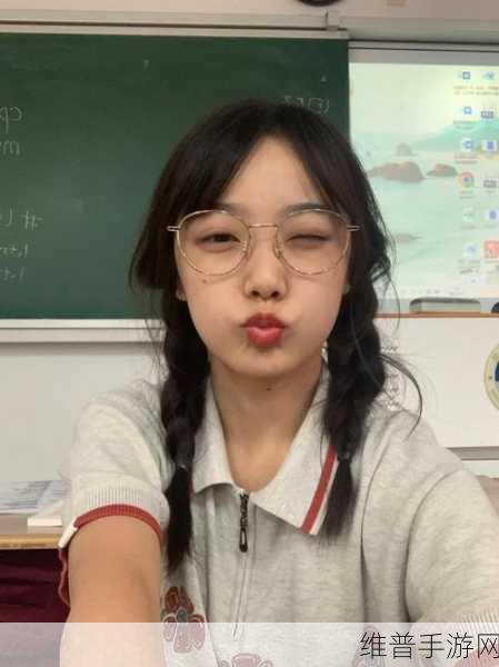 超级YIN荡的高中女学生H女主播颜值超高附和：1. 高颜值H女主播的校园生活：超YIN荡风波