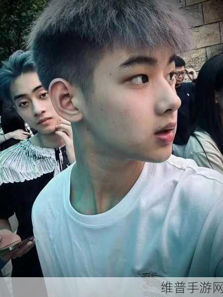 彩虹男孩小蓝gary：1. 彩虹男孩小蓝Gary的奇幻冒险之旅