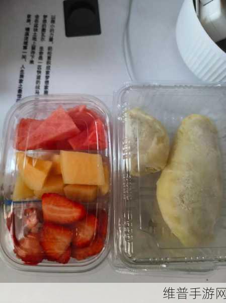 草莓樱桃西瓜榴莲通用包装盒：1. 夏日水果盛宴：草莓、樱桃、西瓜与榴莲的完美结合