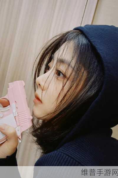 谭松韵一家三口照片：1. ＂温馨家庭时光：谭松韵与家人的幸福瞬间