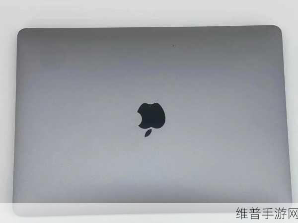 1819岁macbook日本笔记本:1. "1819岁MacBook:复古与现代科技的完美结合