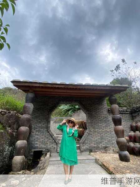 妈妈桃源洞口已是溪水：1. 妈妈桃源洞口：溪水悠悠，岁月静好