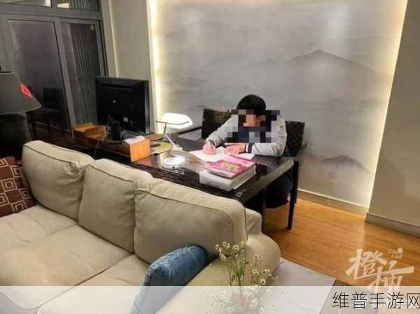 同桌带我去他家写作业,结果锁上门:1. 同桌家中的意外:锁门后的惊喜与挑战