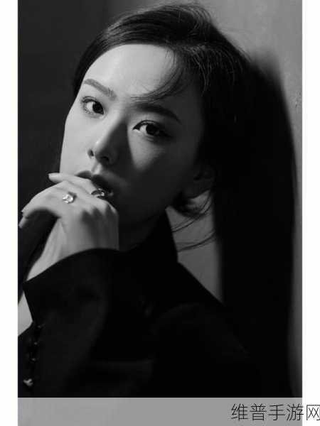 舞蹈室里的景色李欣赵峰：1. 舞蹈室里的旋律与梦想交织