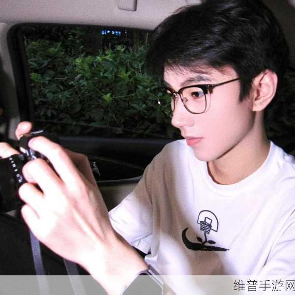 男朋友当着别人面吃我奶：男友当众偷吃我的限定糖果【专题】