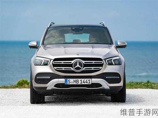 奔驰GLE轿跑版新渲染图震撼登场，E级格栅星型灯带引领手游跨界新风尚