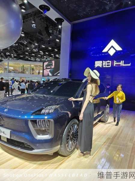 广汽昊铂HL豪华登场，双电王者跨界联动手游智能SUV新纪元