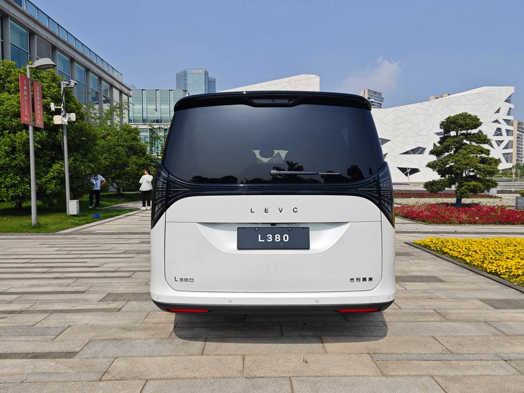 L380上市，LEVC手游跨界，强者姿态引领新能源市场新风尚