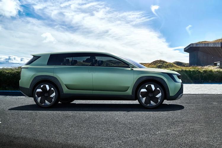 斯柯达全新纯电SUVSpace来袭，解锁手游新体验攻略秘籍