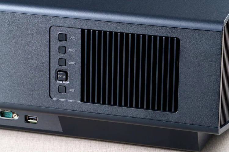 索尼家用投影P9（VPL-XW8100），手游玩家的终极视觉盛宴