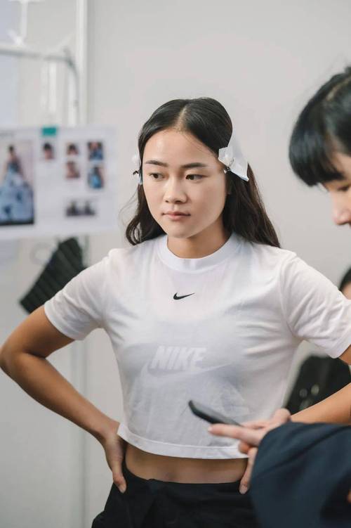 晶核周年庆,实习生憔悴背后的惊喜与挑战